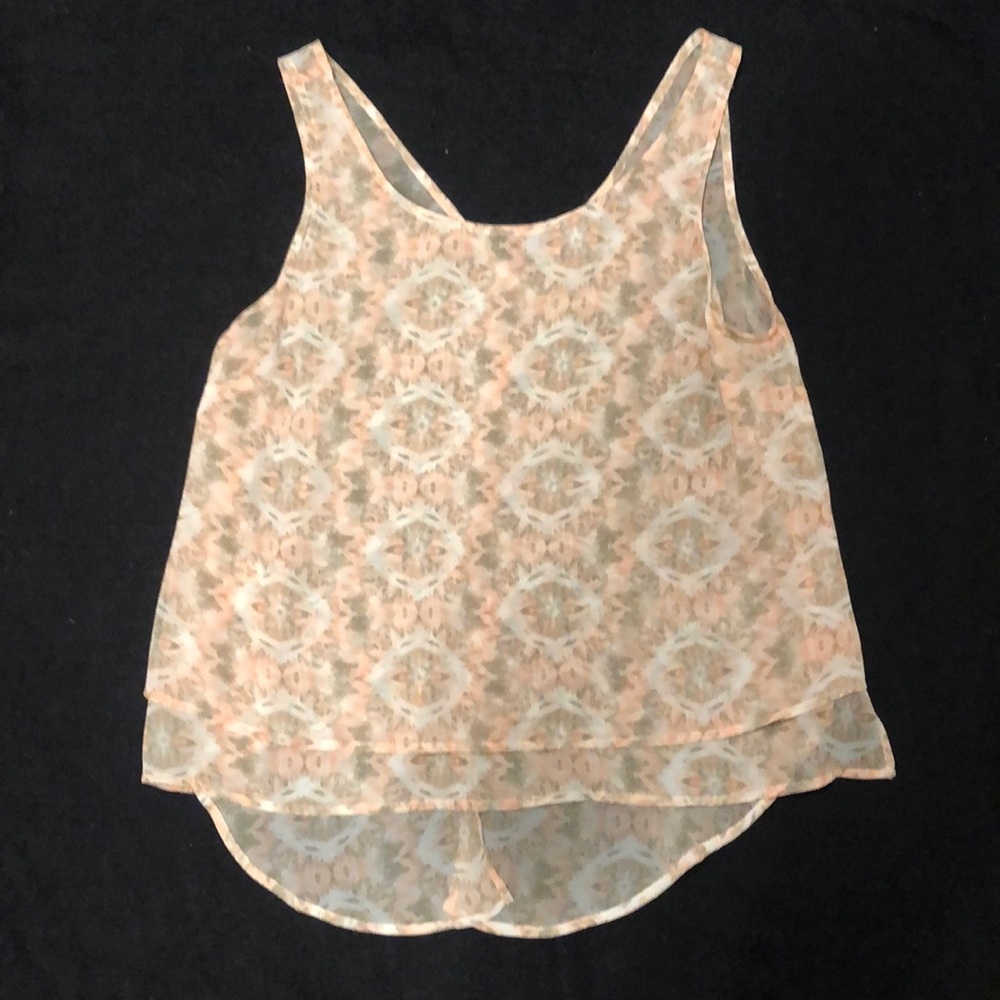 Flowy, lightweight tank